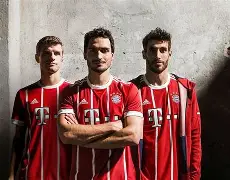 九游体育下载-拜仁慕尼黑主帅复盘备战足总杯国际比赛日单刀错失，网友：里昂赛后伤情更新